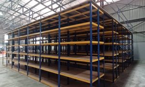 Boltless Racking cw Mezzanine Floor